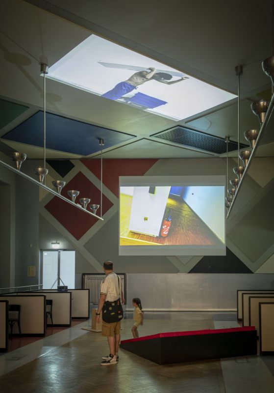 Découvrir l’exposition SÉCURITÉ SOCIALE PRÉLUDE La rampe PèreMèRe